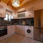 Apartment Chrysanthi *