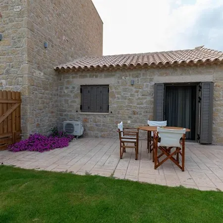 Apartament Chrysanthi Stoúpa